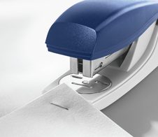 LEITZ NeXXt Büroheftgerät 5501 - blau