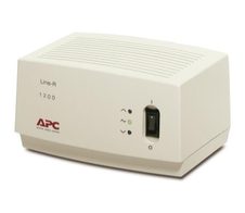 APC LE600I Automatische Spannungsregulierung Line-R, 600 VA