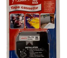 Brother MK222 - Plastikband - Rot auf Weiß - Rolle (0,9 cm x 8 m) - 1 Rolle(n) - für P-Touch PT-55, PT-55P