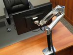 Ergotron LX HD Sitz-, Steh-, Tischmontage-LCD-Arm für einen Monitor bis 106,68 cm 42 Zoll Aluminium
