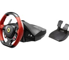 Thrustmaster Ferrari 458 Spider Lenkrad und Pedale-Set - für XBOX ONE, SERIES X/S