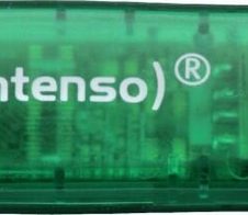 Intenso Rainbow Line 8GB - Grün