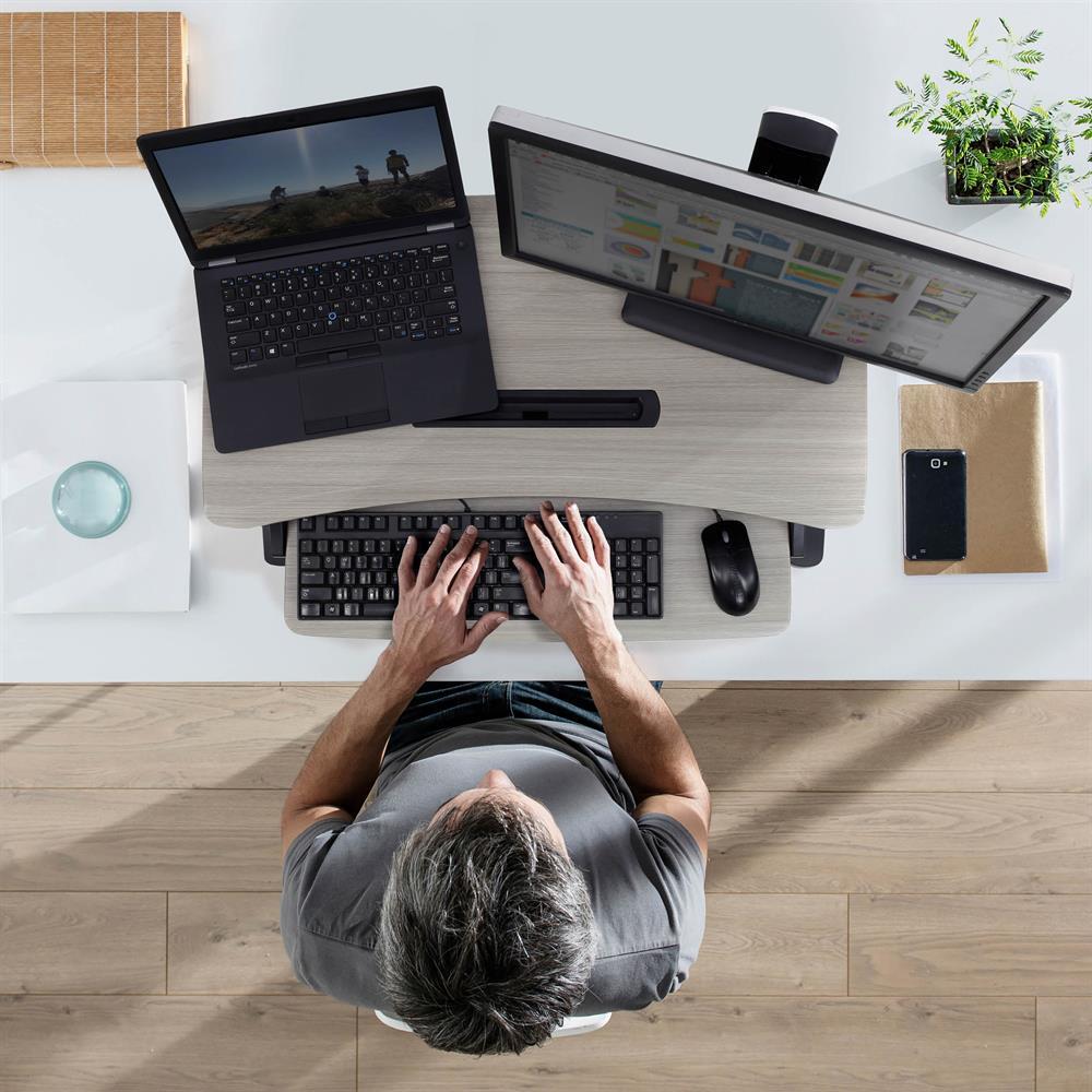 Ergotron WorkFit-Z mini Steh-Sitz Arbeitsplatz mit 31,8 cm Höhenverstellung