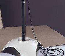 HAN Kugelschreiberständer Delta grau/schwarz