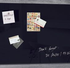 schwarz