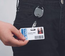 DURABLE Ausweishalter grau