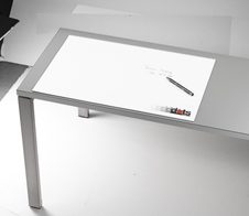 dots Schreibtischunterlage 59,0 x 40,0 cm weiß