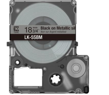 Epson LabelWorks LK-5SBM - Schwarz auf silbermetallic - Rolle (1,8 cm x 9 m) 1 Kassette