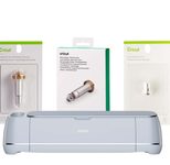 cricut™ Essential Tools Bundle + Maker 3 Schneideplotter-Set