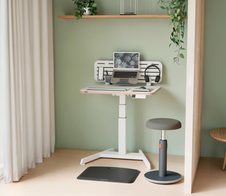 LEITZ Ergo elektrisch höhenverstellbarer Schreibtisch weiß rechteckig, A-Fuß-Gestell weiß 80,0 x 60,0 cm