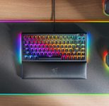 Razer BlackWidow V4 kabelgebundene Gaming Tastatur - QWERTY US - schwarz