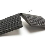 BakkerElkhuizen Goldtouch Travel Go2 Wired kabelgebundene Tastatur - QWERTZ DE - schwarz