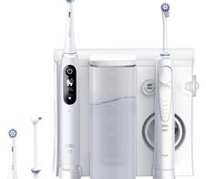 Oral-B Center OxyJet Reinigungssystem +Oral-B iO6 Munddusche