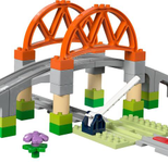 LEGO® DUPLO Town Eisenbahnbrücke und Schienen - Erweiterungsset