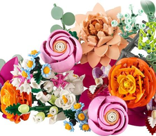 LEGO® Botanicals 10342 Schöner Rosafarbener Blumenstrauß