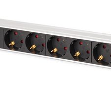 Digitus DN-95441 Stromverteilereinheit (PDU) 7 AC-Ausgänge 1U Schwarz, Silber