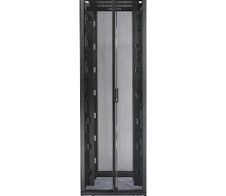 APC AR3150 NetShelter SX, 42 HE Server Rack-Gehäuse, 750 mm x 1070 mm, mit schwarzen Seitenteilen