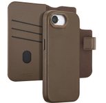Accezz 2-in-1 Klapphülle aus Leder mit MagSafe für das Apple iPhone 17e / 16e - Kaffeebraun