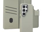 Accezz 2-in-1 Klapphülle aus Leder mit MagSafe für das Samsung Galaxy S26 Ultra - Light Grey