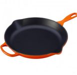 Le Creuset Runde Brat- und Servierpfanne aus Gusseisen 23cm, rot schwarz